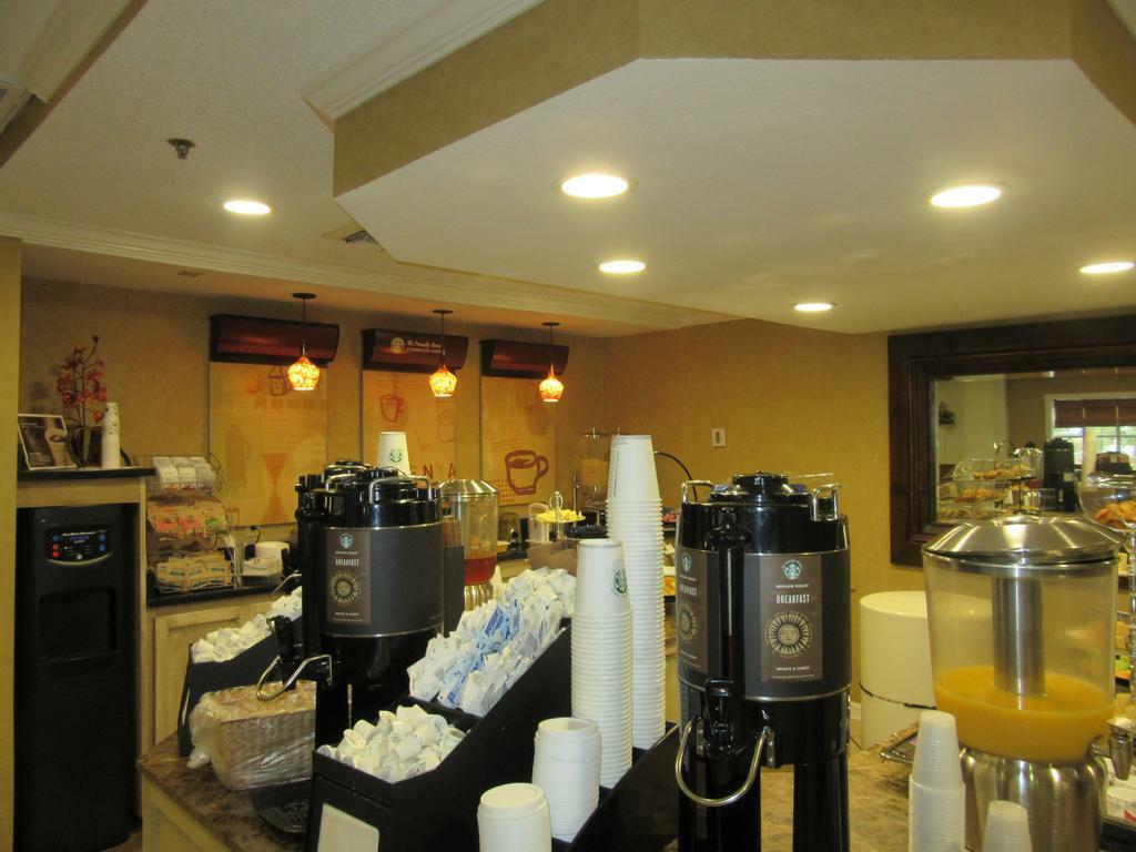 Palmera Inn&Suites Hilton Head Island Esterno foto